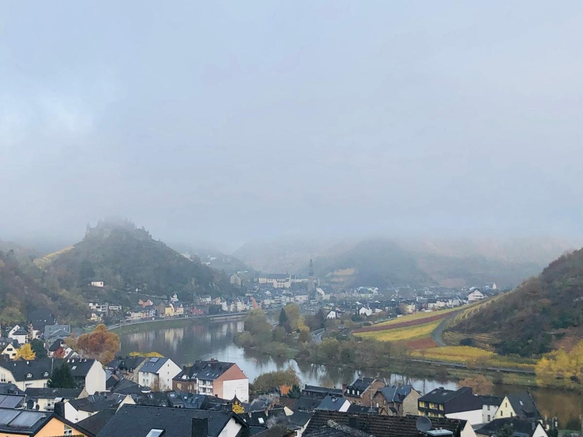 Ferienwohnung Meyver Cochem Bagian luar foto